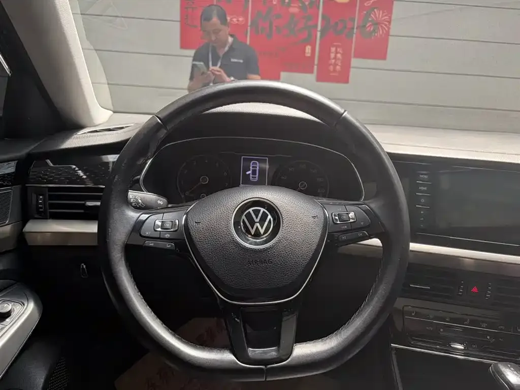 Volkswagen Passat — фото 9