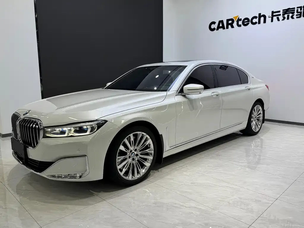 BMW 7 Series — фото 1