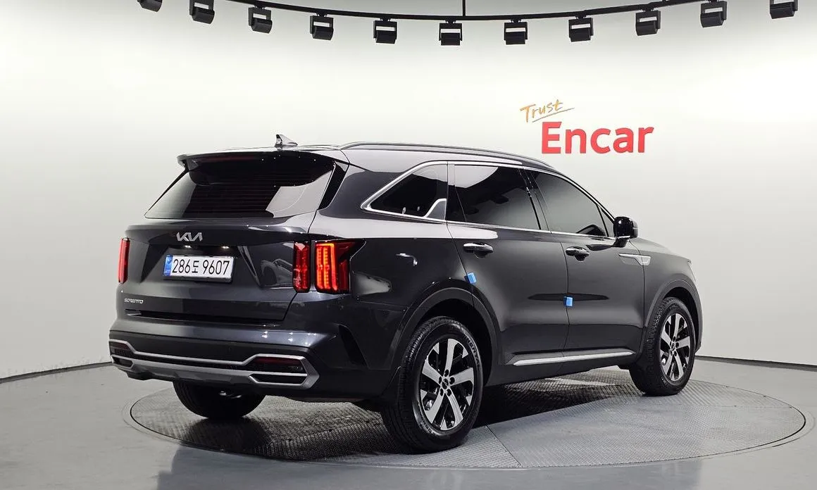 Kia Sorento 2023 из KR, фото 4