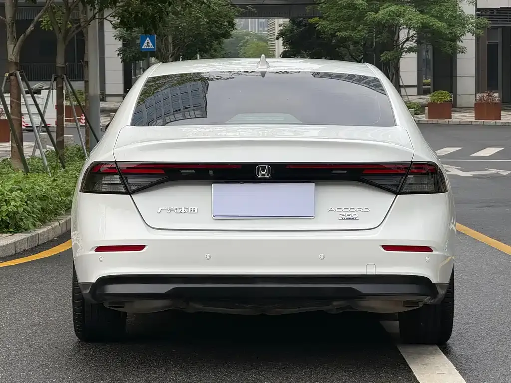 Honda Accord 2023 из CN, фото 5