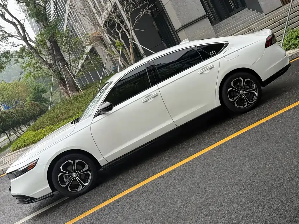 Honda Accord 2023 из CN, фото 3