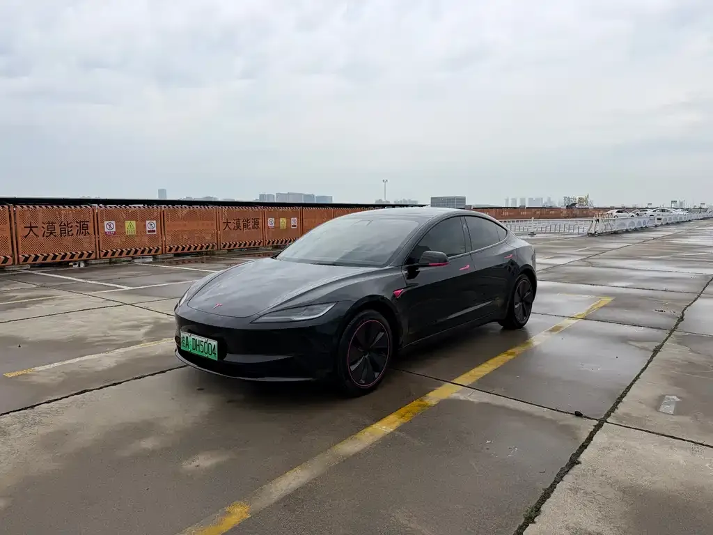 Tesla Model 3 — фото 6