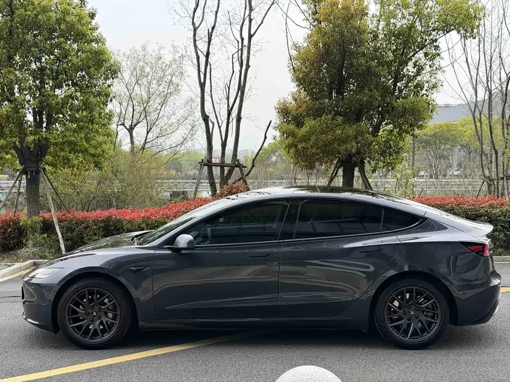 Tesla Model 3 2025 из CN, фото 10