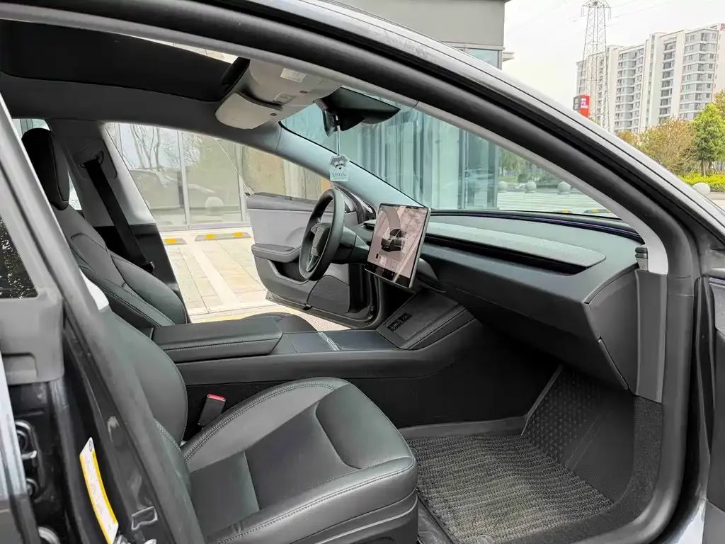 Tesla Model 3 2025 из CN, фото 6