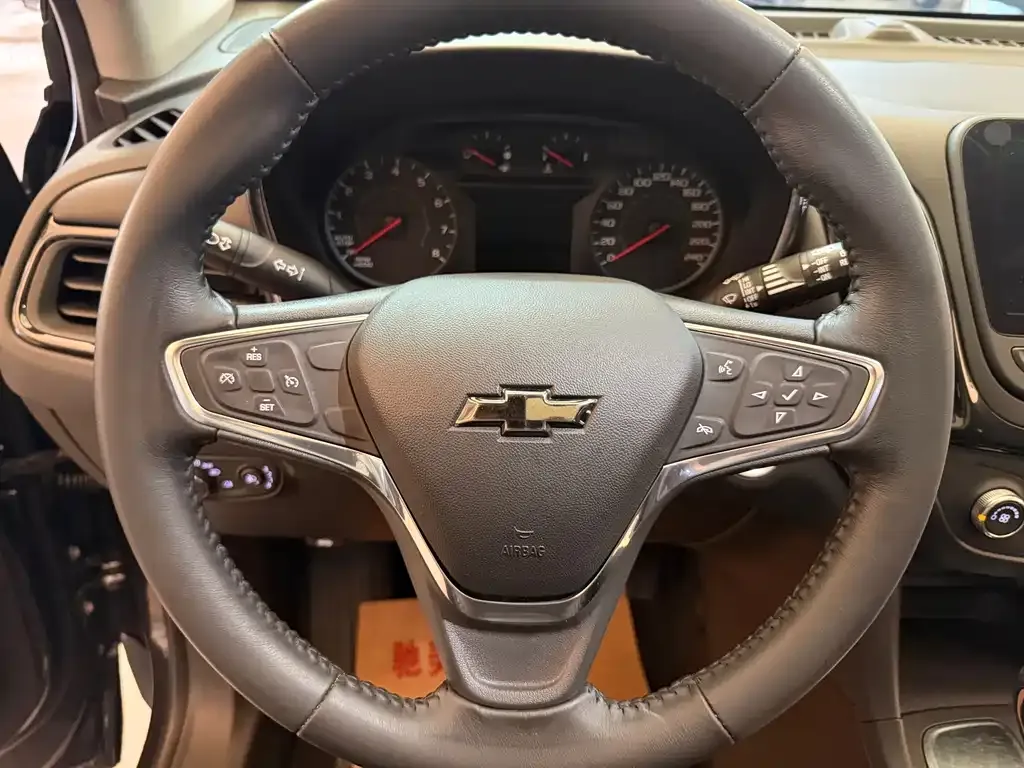 Chevrolet Equinox 2022 из CN, фото 2