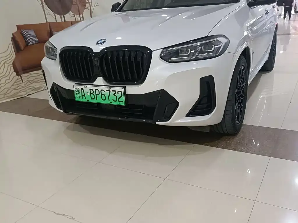 BMW iX3