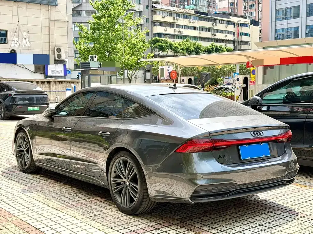 Audi A7 — фото 8