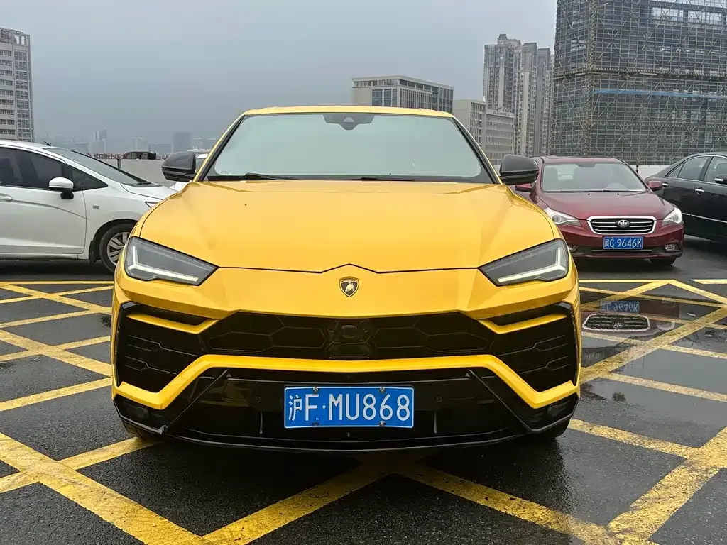Lamborghini Urus — фото 8