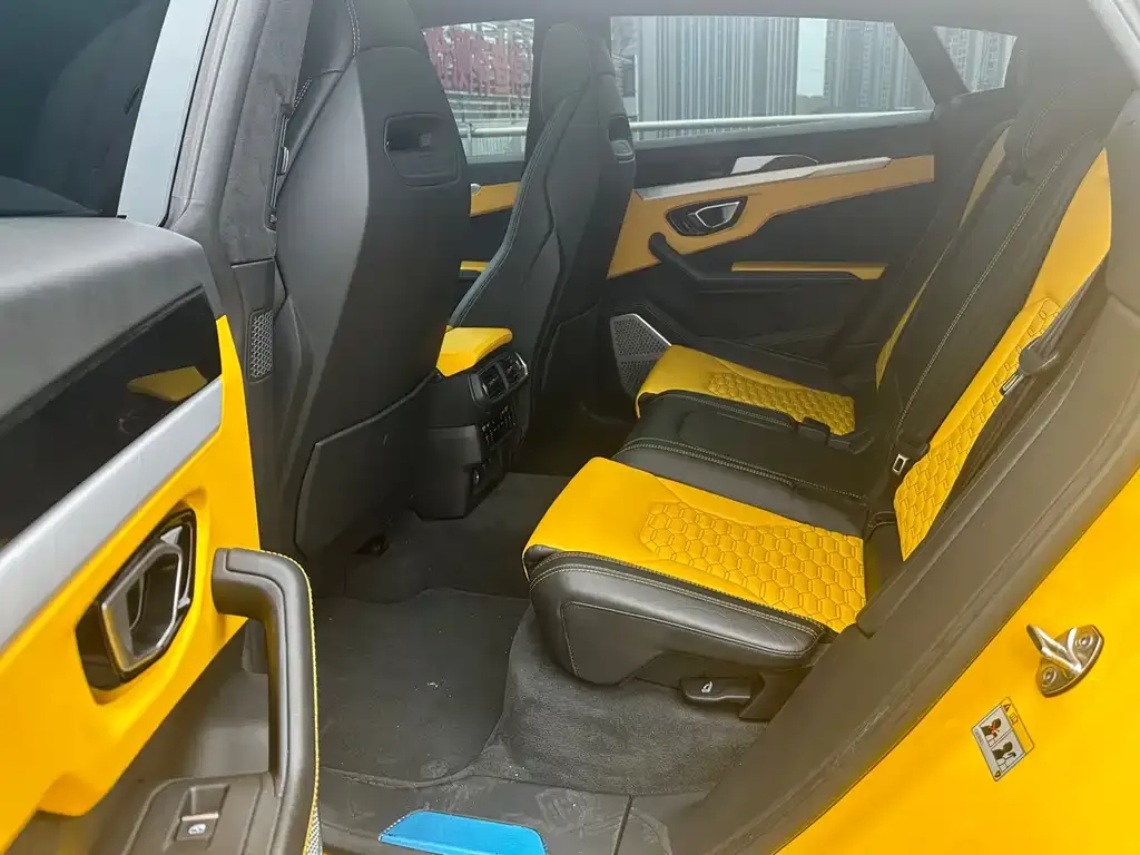 Lamborghini Urus — фото 5