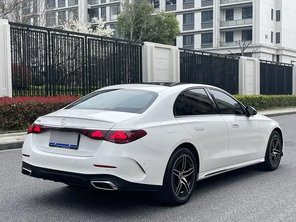 Mercedes-Benz E-Class (Import) — фото 9
