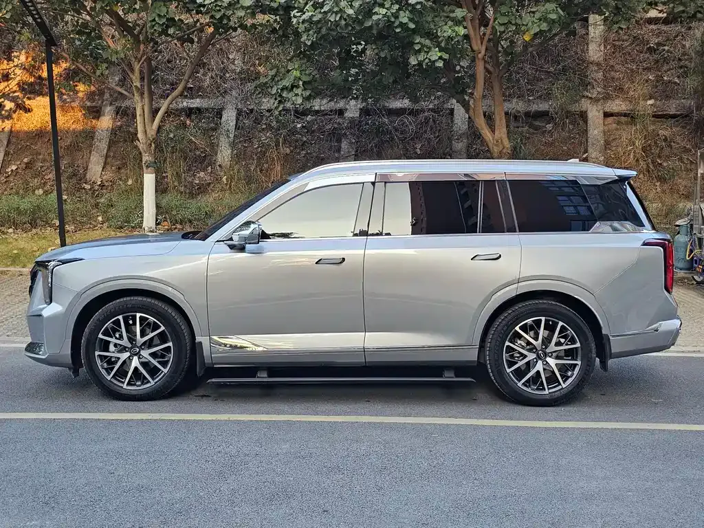GAC Motor Trumpchi GS8 — фото 9