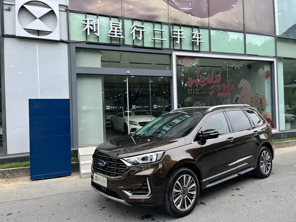 Ford Edge — фото 1