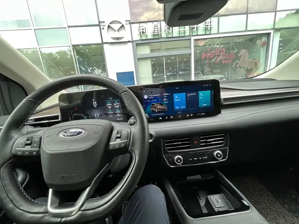 Ford Edge — фото 5