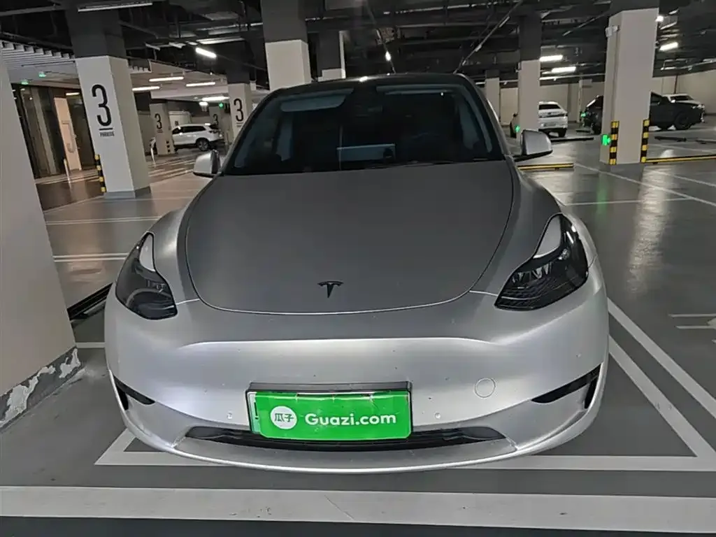 Tesla Model Y — фото 6