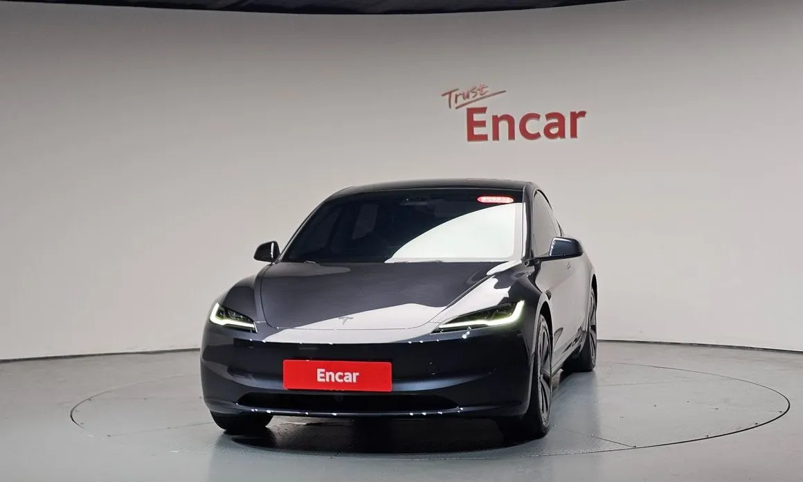 Tesla Model 3 — фото 2