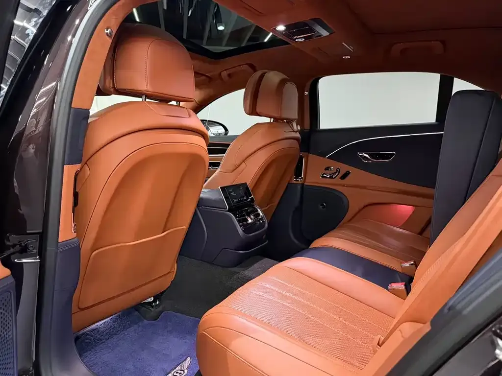 Bentley Flying Spur 2022 из CN, фото 3