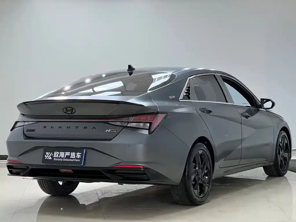 Hyundai Elantra — фото 8