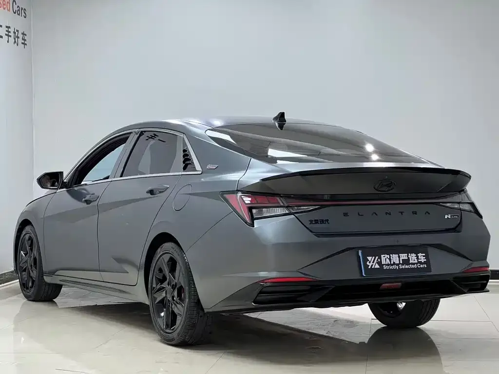 Hyundai Elantra — фото 5
