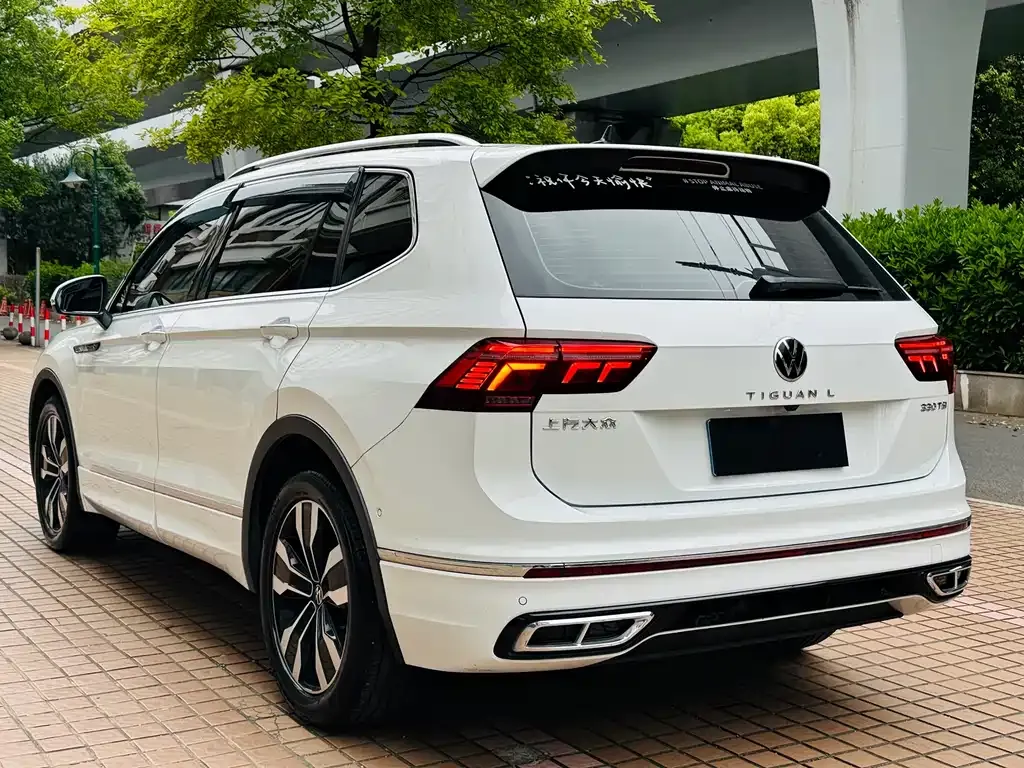 Volkswagen Tiguan L — фото 5