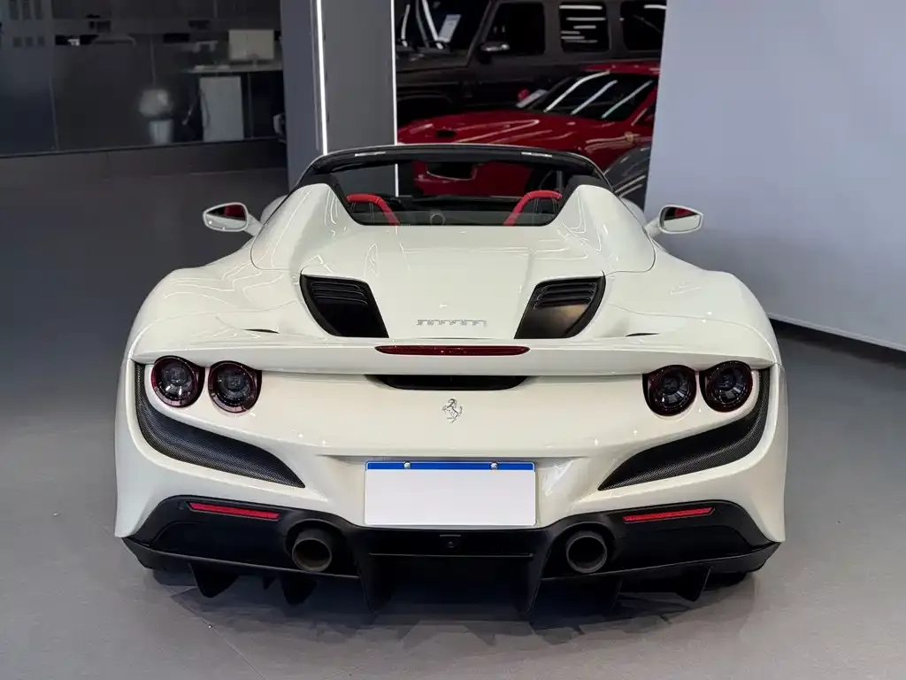 Ferrari F8 — фото 4