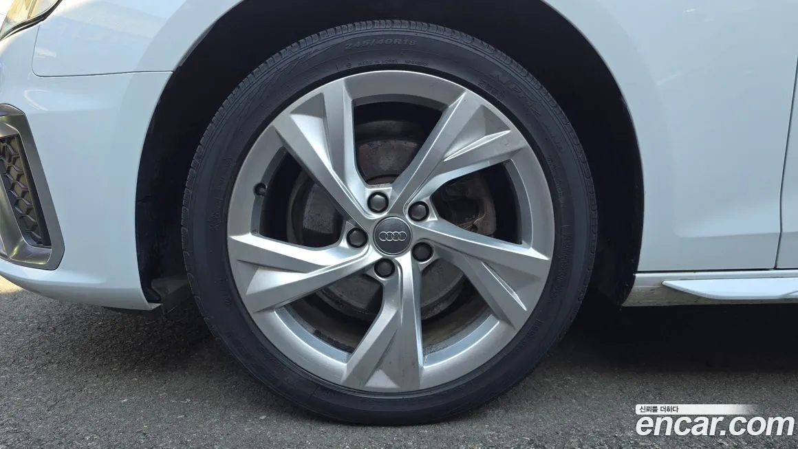 Audi A4 2021 из KR, фото 6