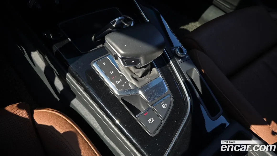 Audi A4 2021 из KR, фото 9