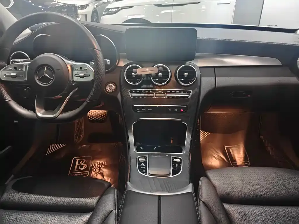Mercedes-Benz C-Class — фото 10