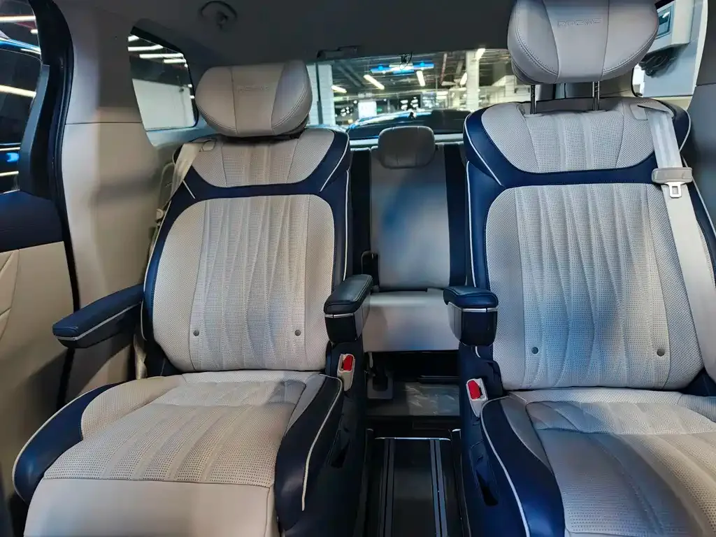 Roewe iMAX8 — фото 3