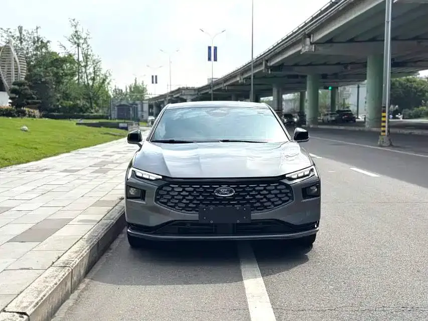 Ford Mondeo 2022 из CN, фото 2