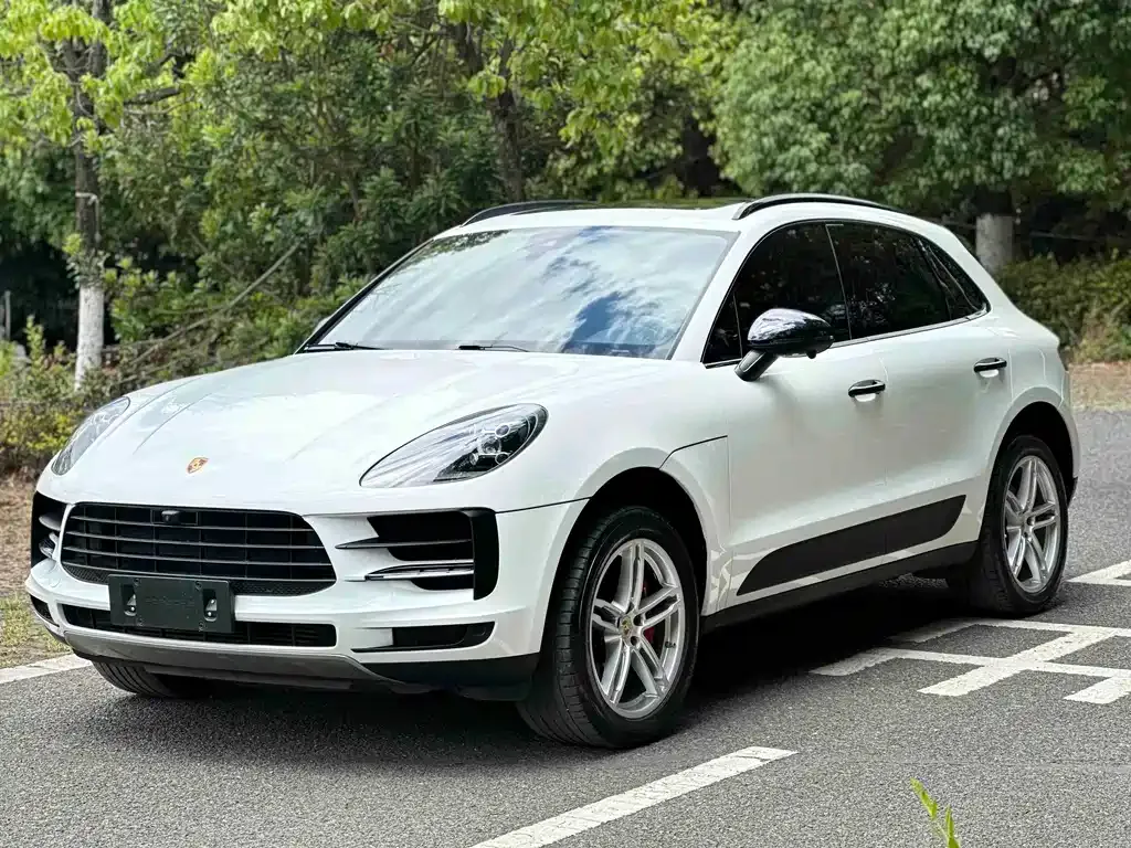 Porsche Macan — фото 1