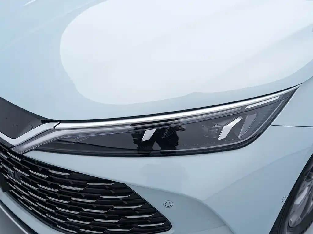 BYD Qin L — фото 3