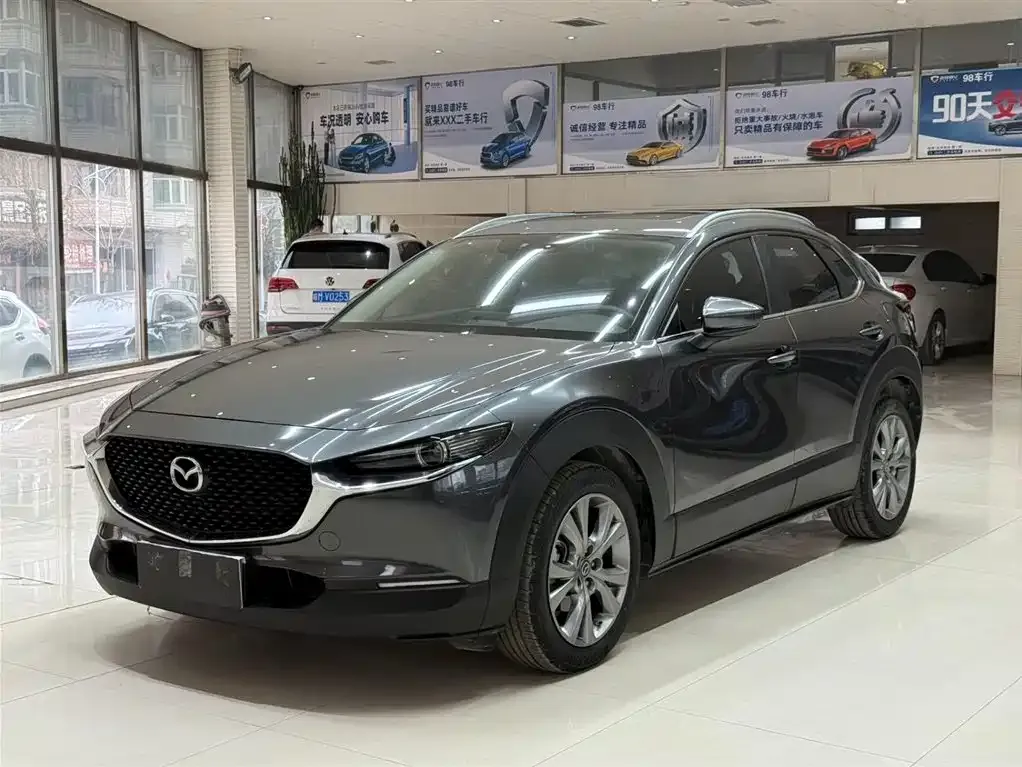 Mazda CX-30 — фото 1