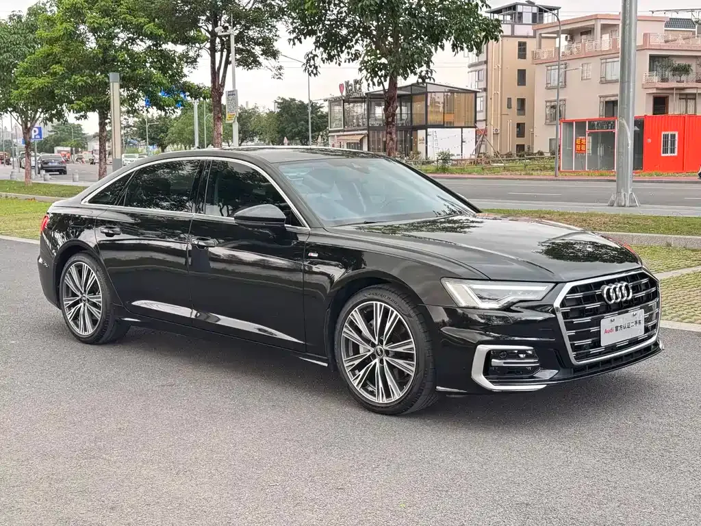 Audi A6L — фото 9