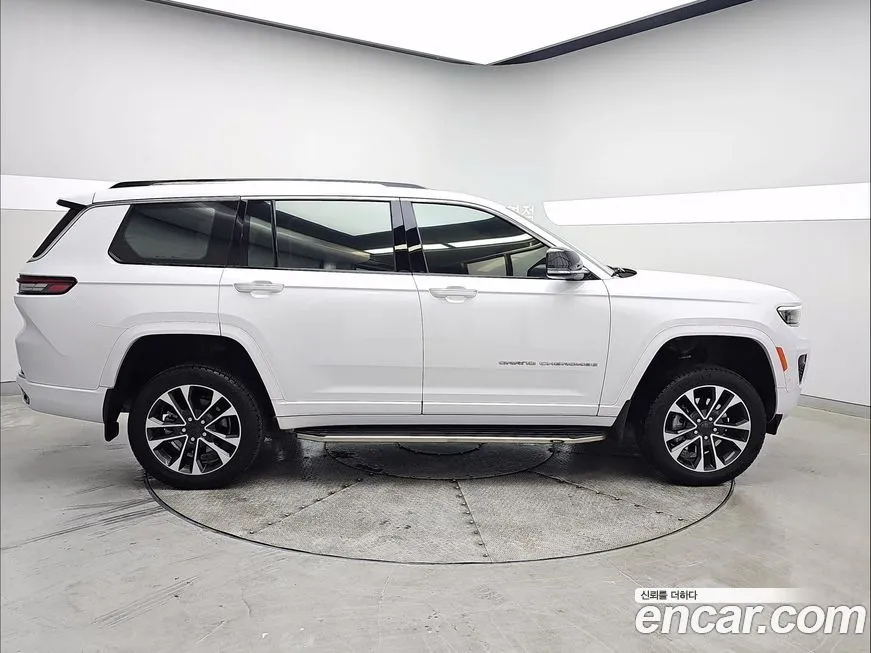 Jeep Cherokee — фото 10