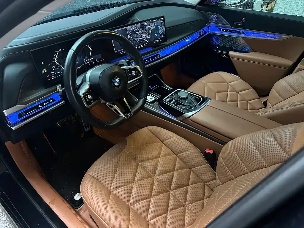 BMW 7 Series 2023 из CN, фото 6