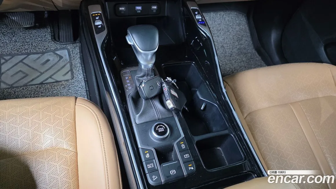 Kia Sorento — фото 9