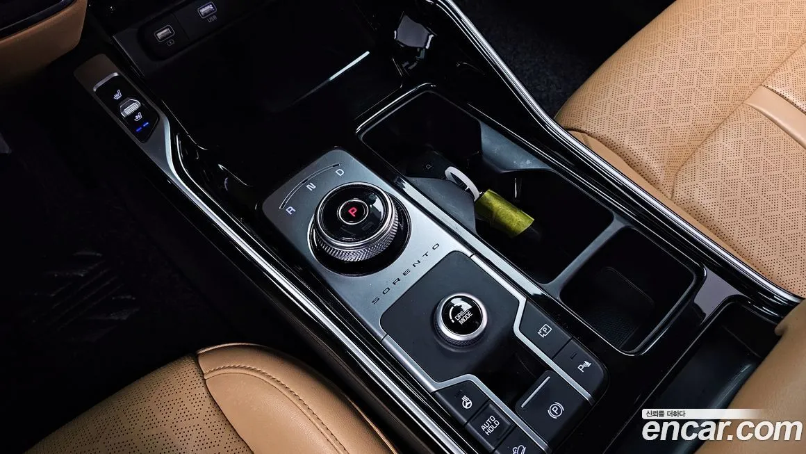 Kia Sorento — фото 9