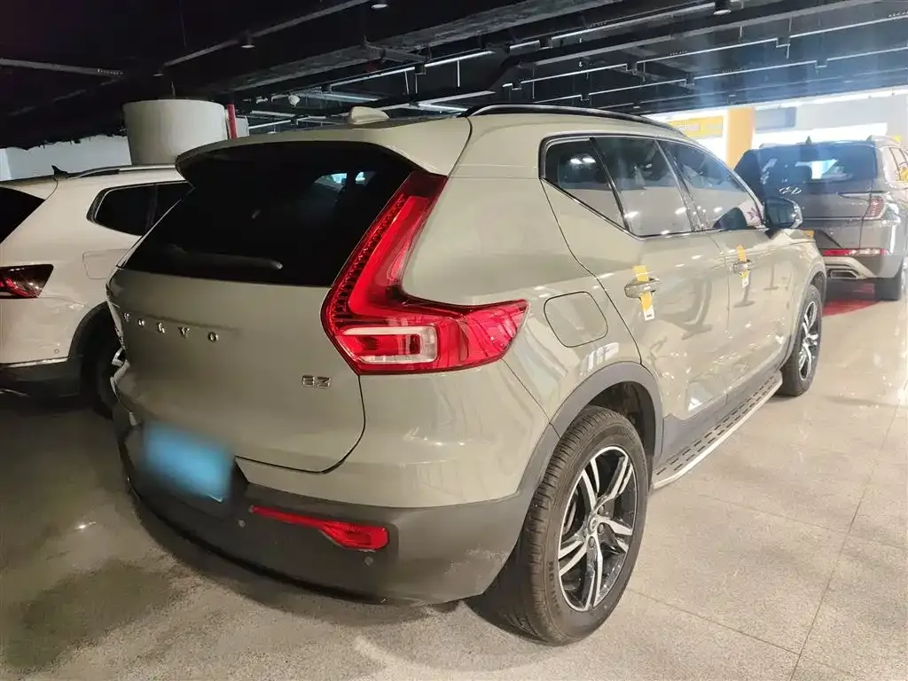 Volvo XC40 2023 из CN, фото 4