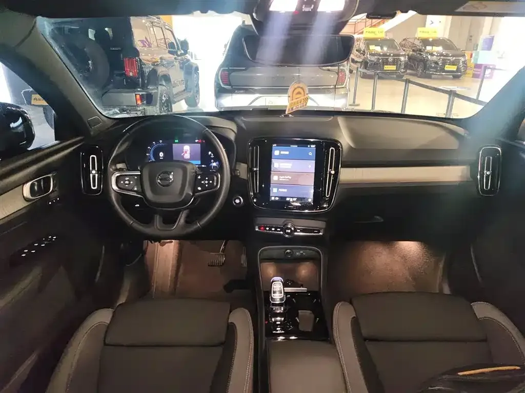 Volvo XC40 2023 из CN, фото 9