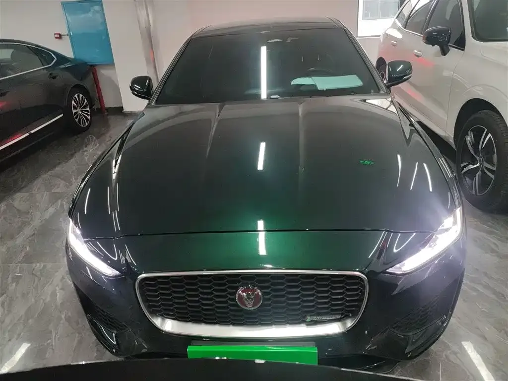 Jaguar XEL — фото 10