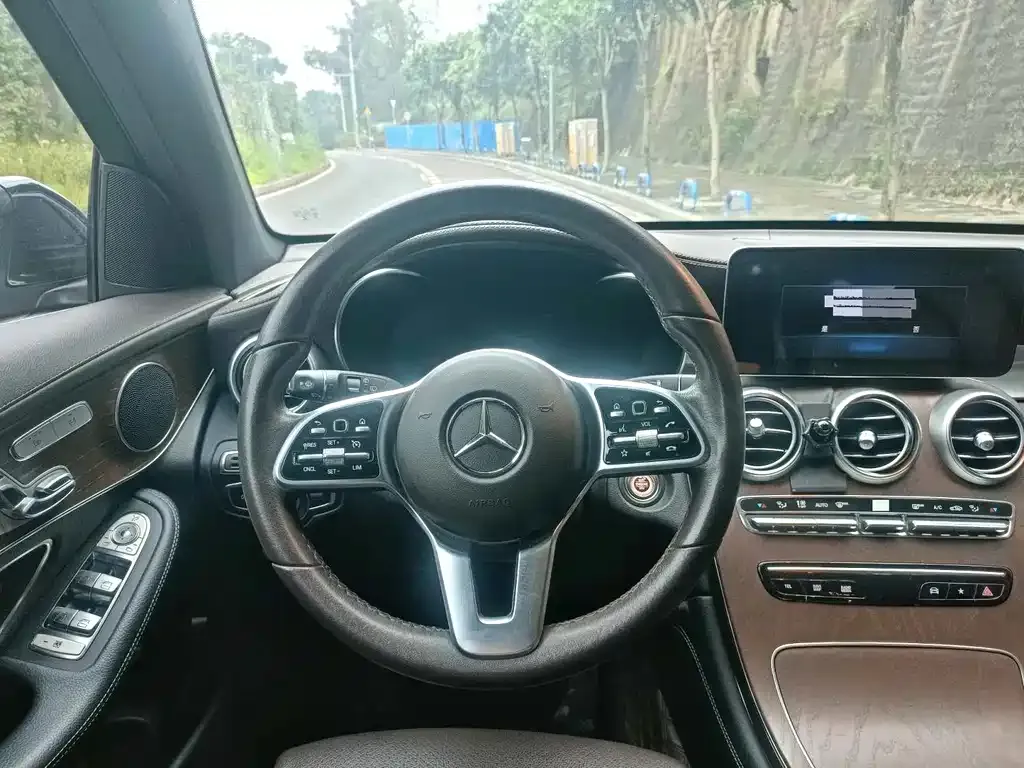Mercedes-Benz GLC — фото 2