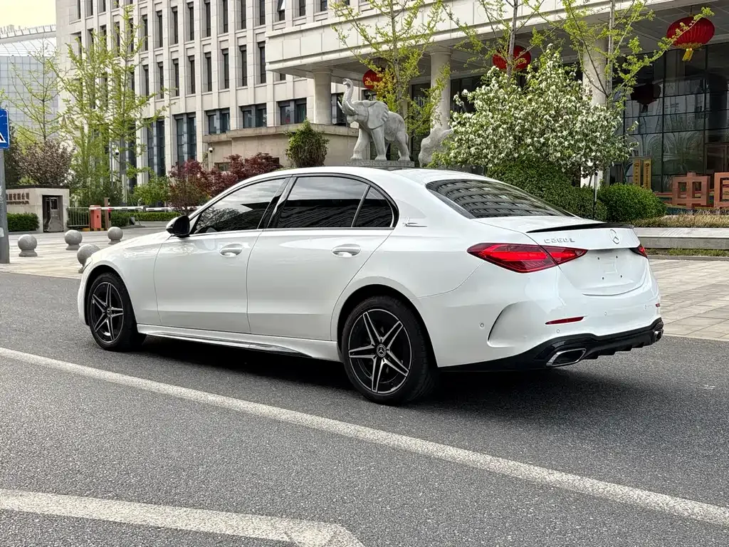 Mercedes-Benz C-Class — фото 10