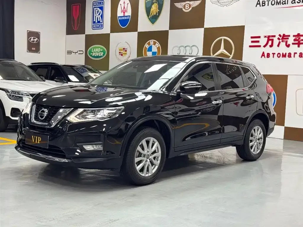 Nissan X-Trail — фото 1