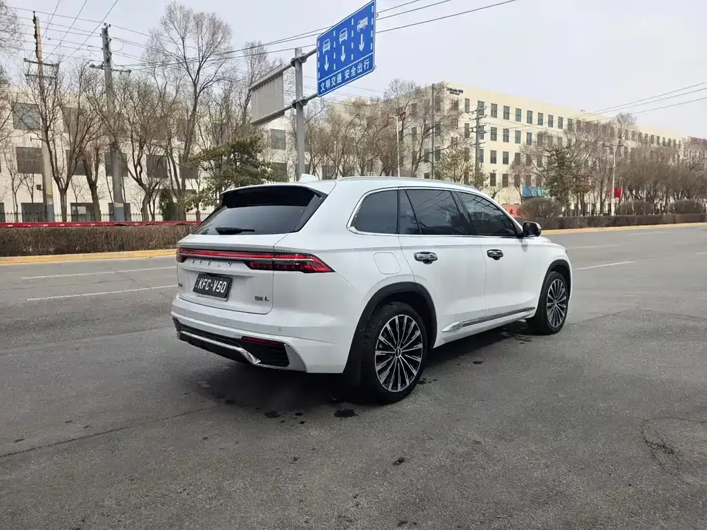 Geely Xingyue L — фото 10