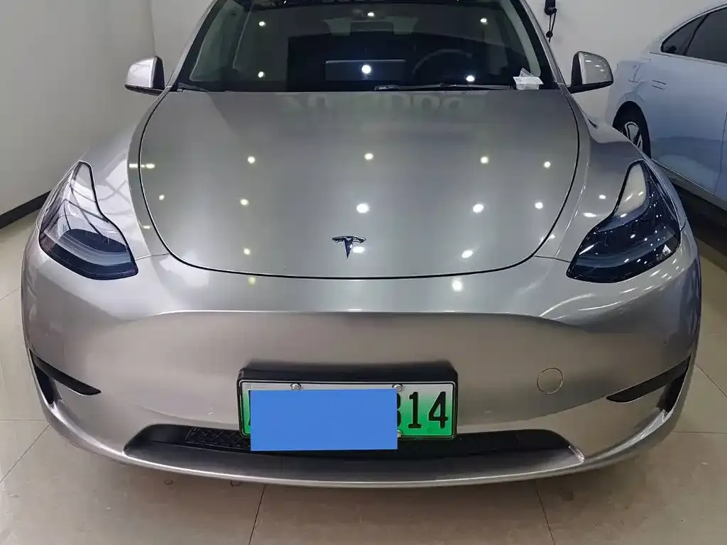 Tesla Model Y — фото 4