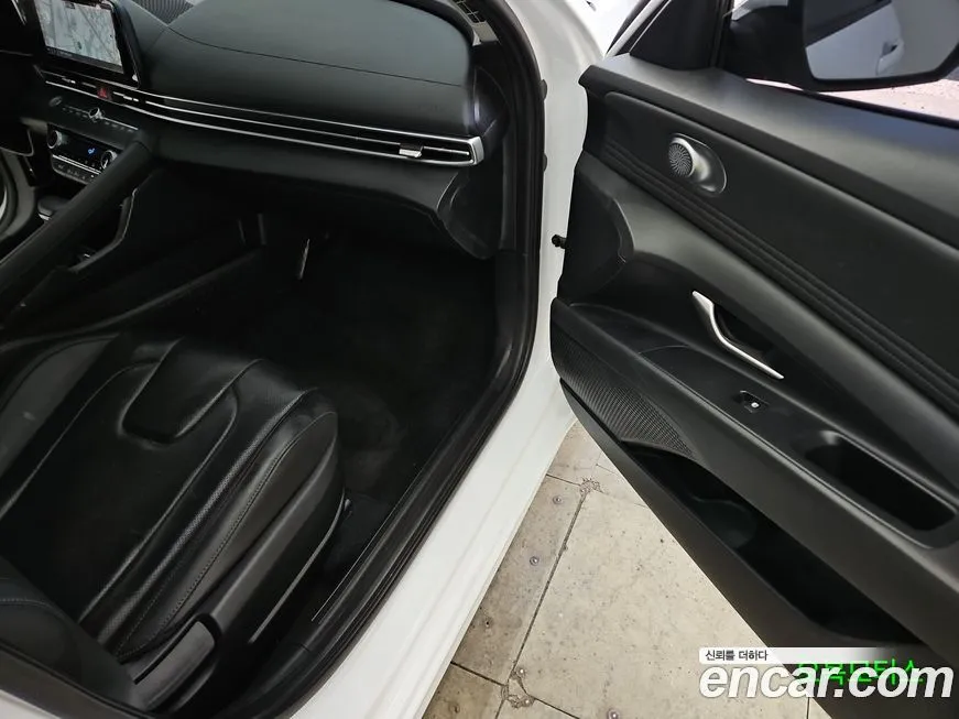 Hyundai AVANTE — фото 3