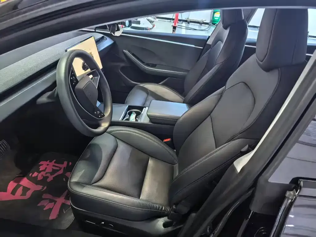Tesla Model 3 — фото 6