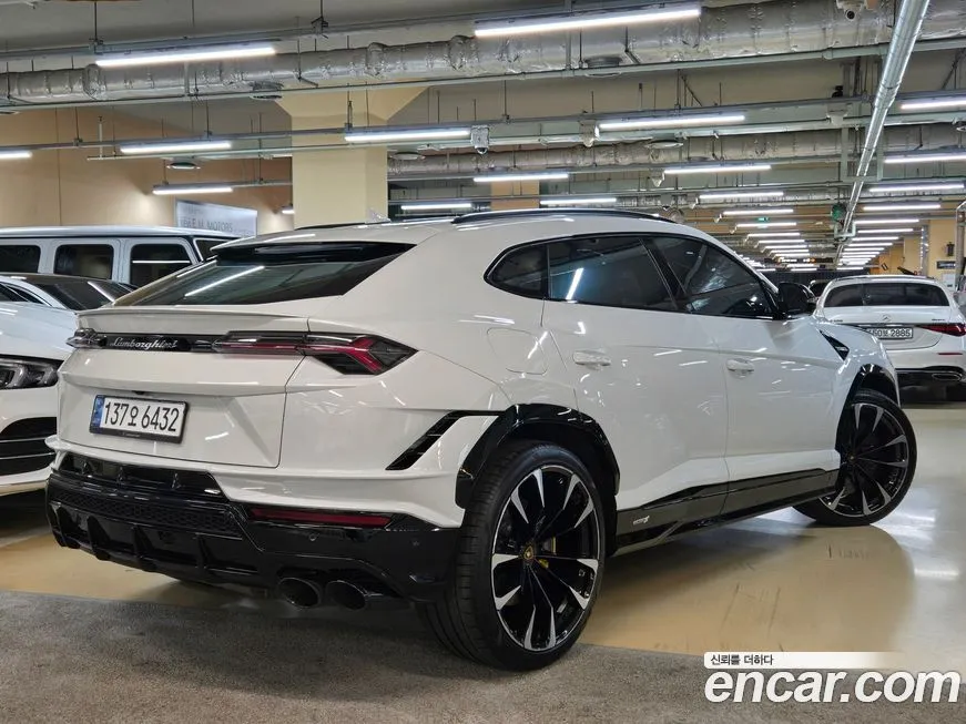 Lamborghini Urus 2023 из KR, фото 10
