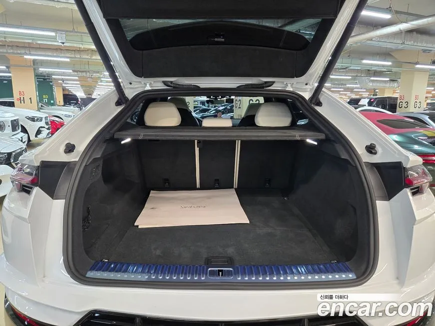 Lamborghini Urus 2023 из KR, фото 3