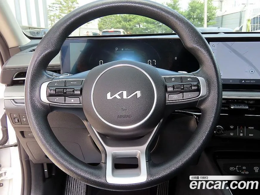 Kia K5 — фото 10